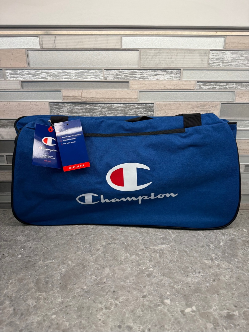 New! Champion Duffle Bag Zipper Closure Removable Shoulder Strap Royal Blue - Picture 3 of 13